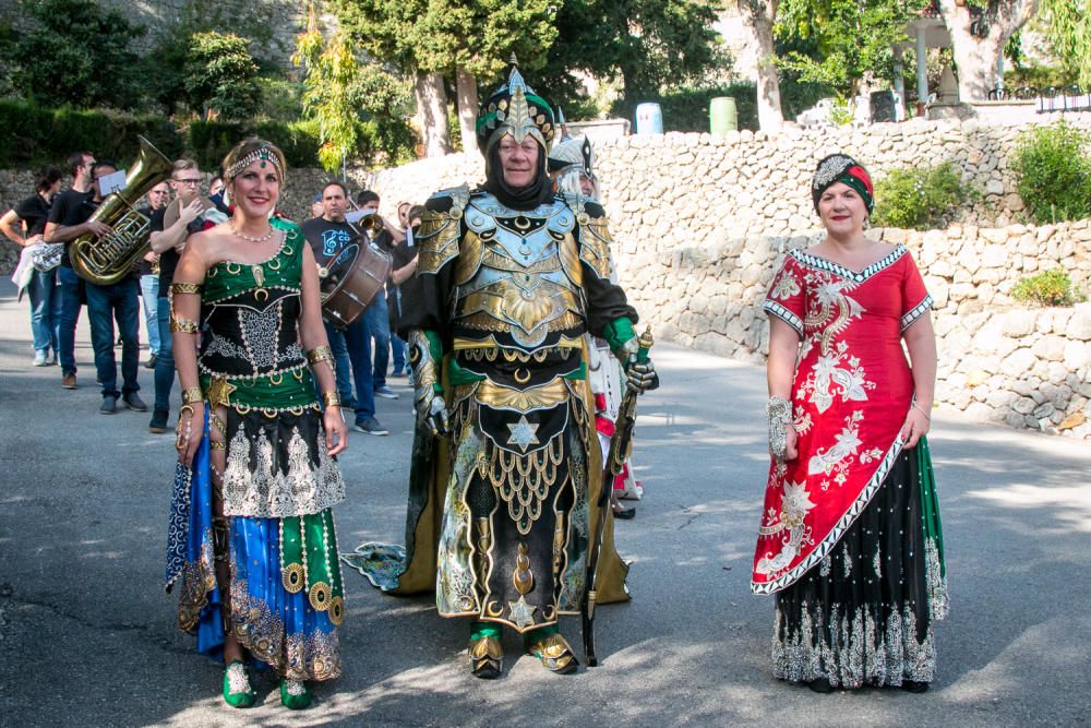 Fontilles vive los Moros y Cristianos de Alcoy