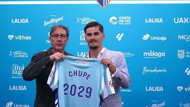 Loren: "Ahora ha sido la voluntad de Chupe renovar con el Málaga CF"