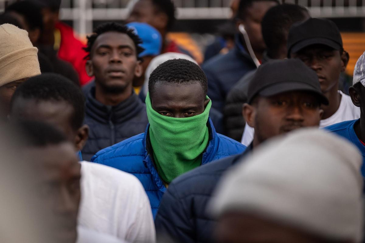 Así ha sido el encuentro del papa León XIV con migrantes de Las Raíces