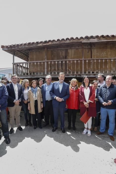 Visita de Mariano Rajoy a una ganadería en Gozón (Asturias)