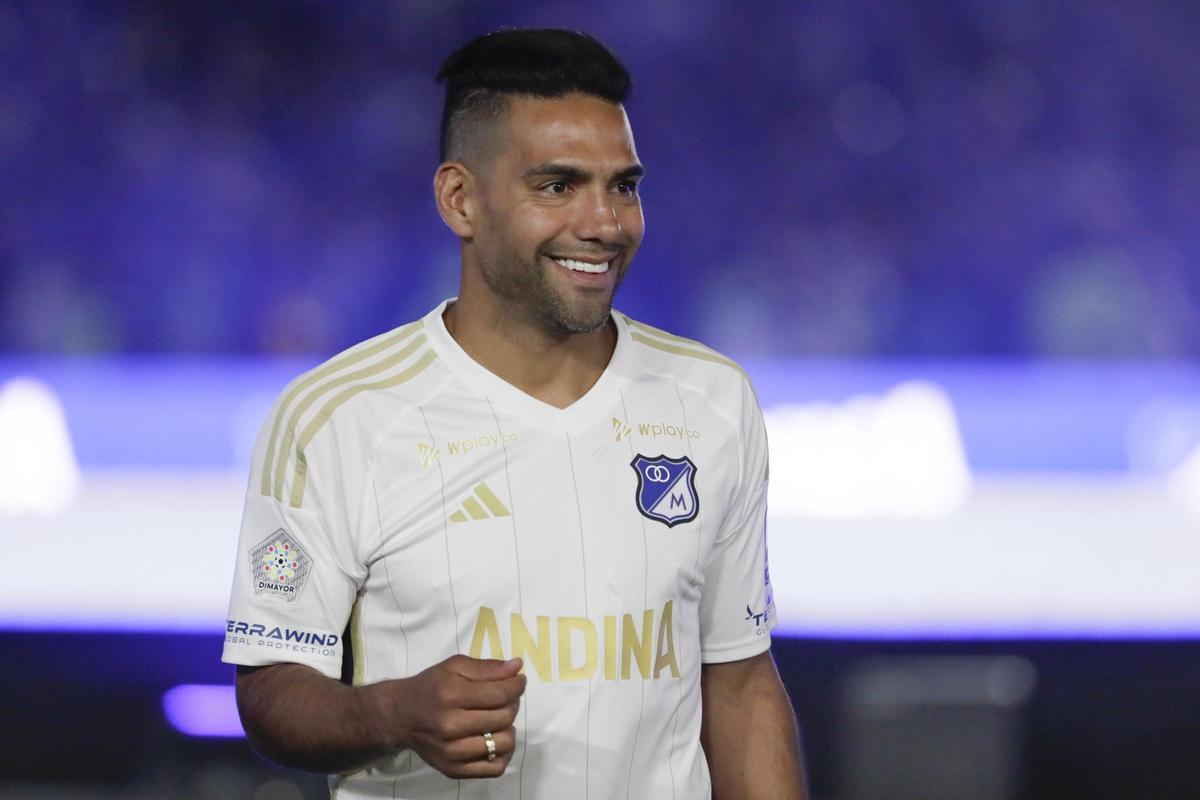 Falcao con la camiseta de Millonarios