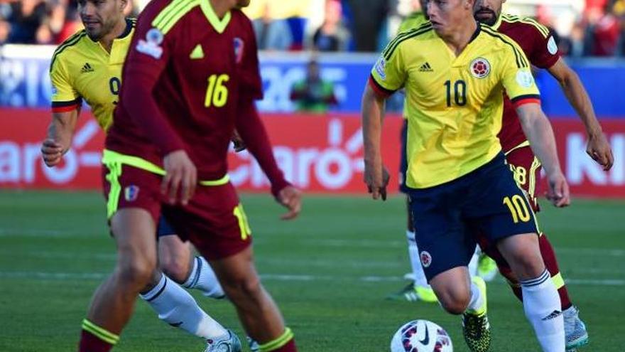 El jugador del Málaga CF, Rosales durante el partido Venezuela-Colombia