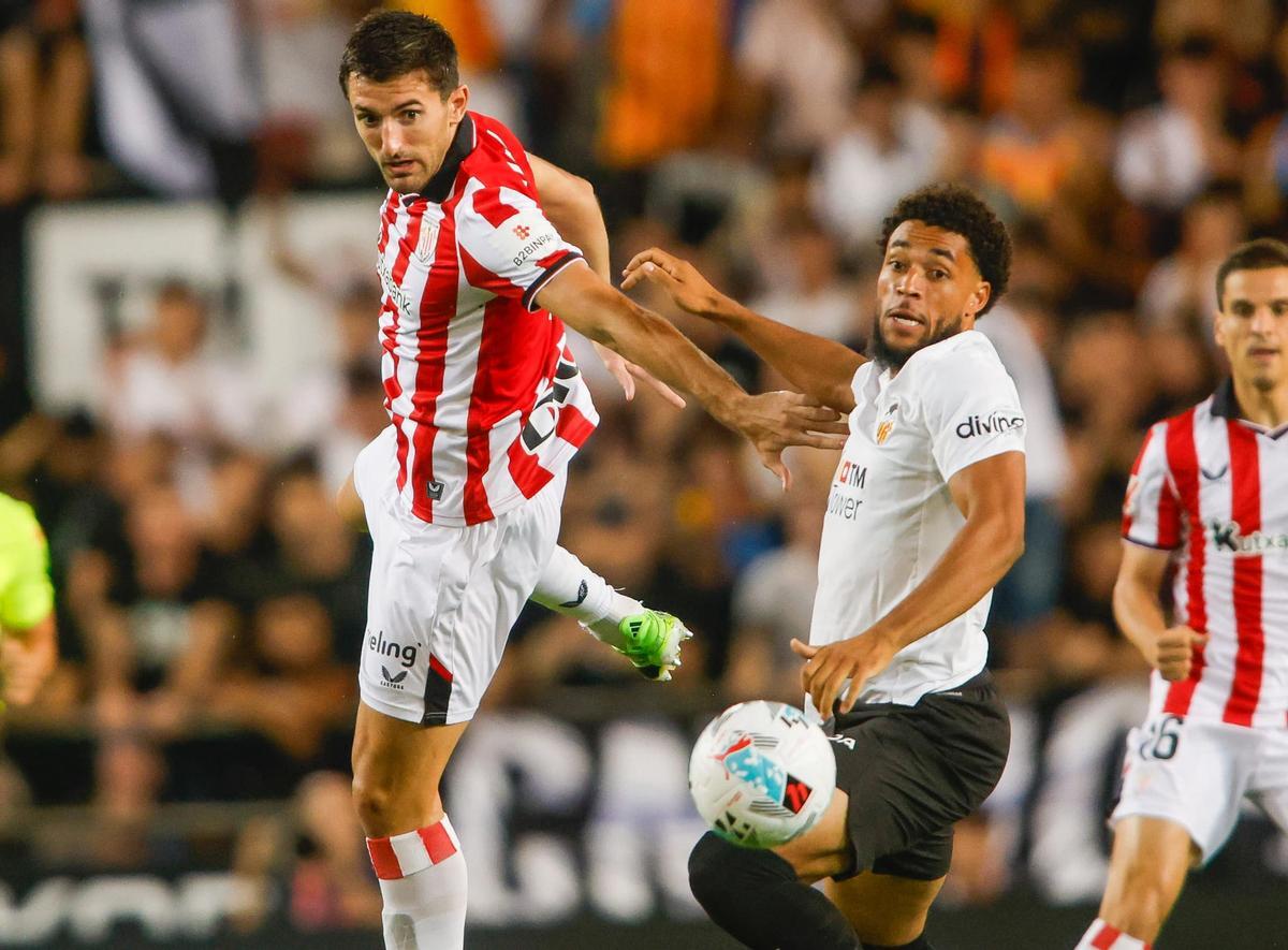 El Valencia CF - Athletic Club de Mestalla, en imágenes
