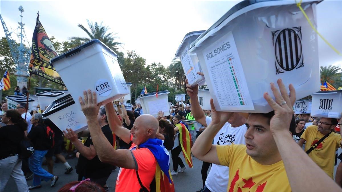 Manifestación en Barcelona por el aniversario del 1-O, el 1 de octubre del 2018