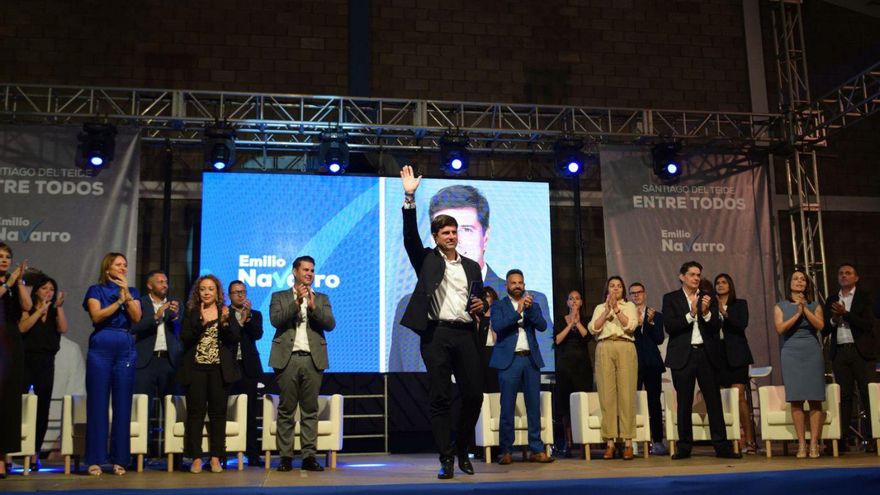 Emilio Navarro presenta la candidatura a la Alcaldía. | | ANDREA GIL