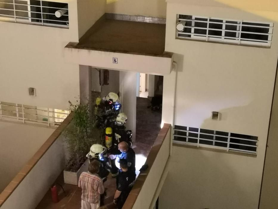 Un cargador de móvil provoca el incendio de una vivienda en Palma