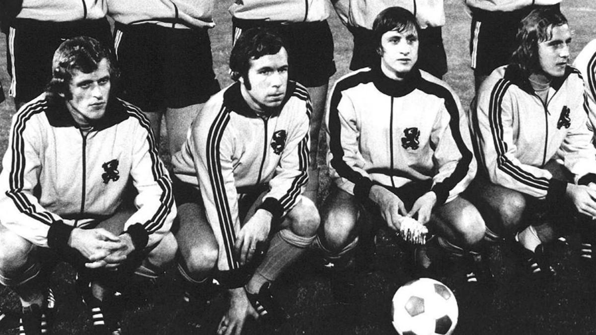Keizer, el primero por la izquierda, junto a Pahlplatz, Cruyff y Neeskens