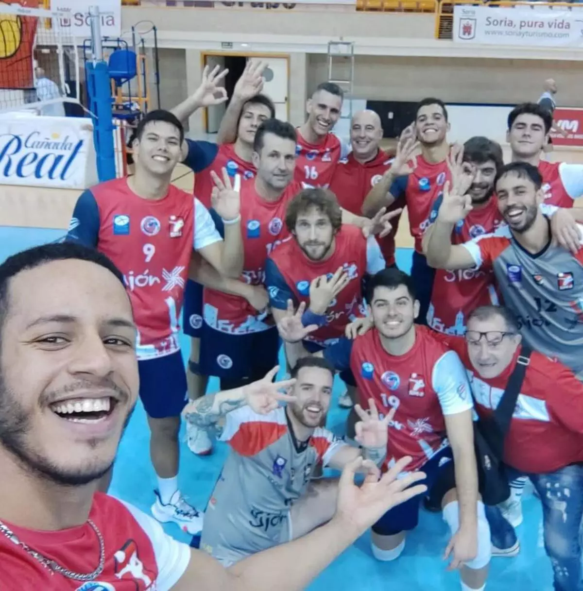 La ambición del Gijón Voley: "Queremos subir el nivel"