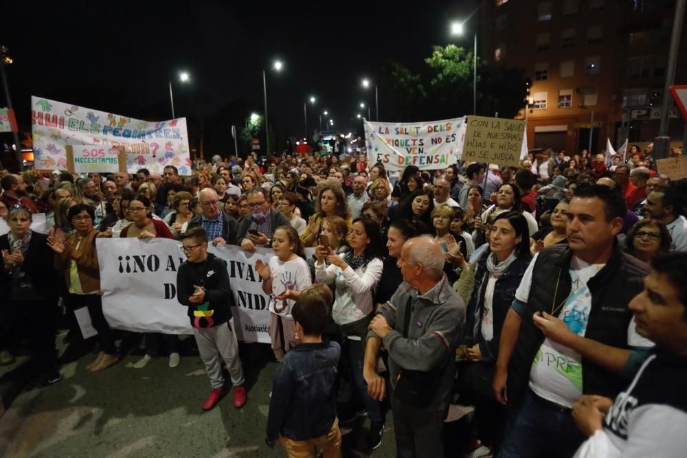 Manifestación en Manises por el recorte de pediatras