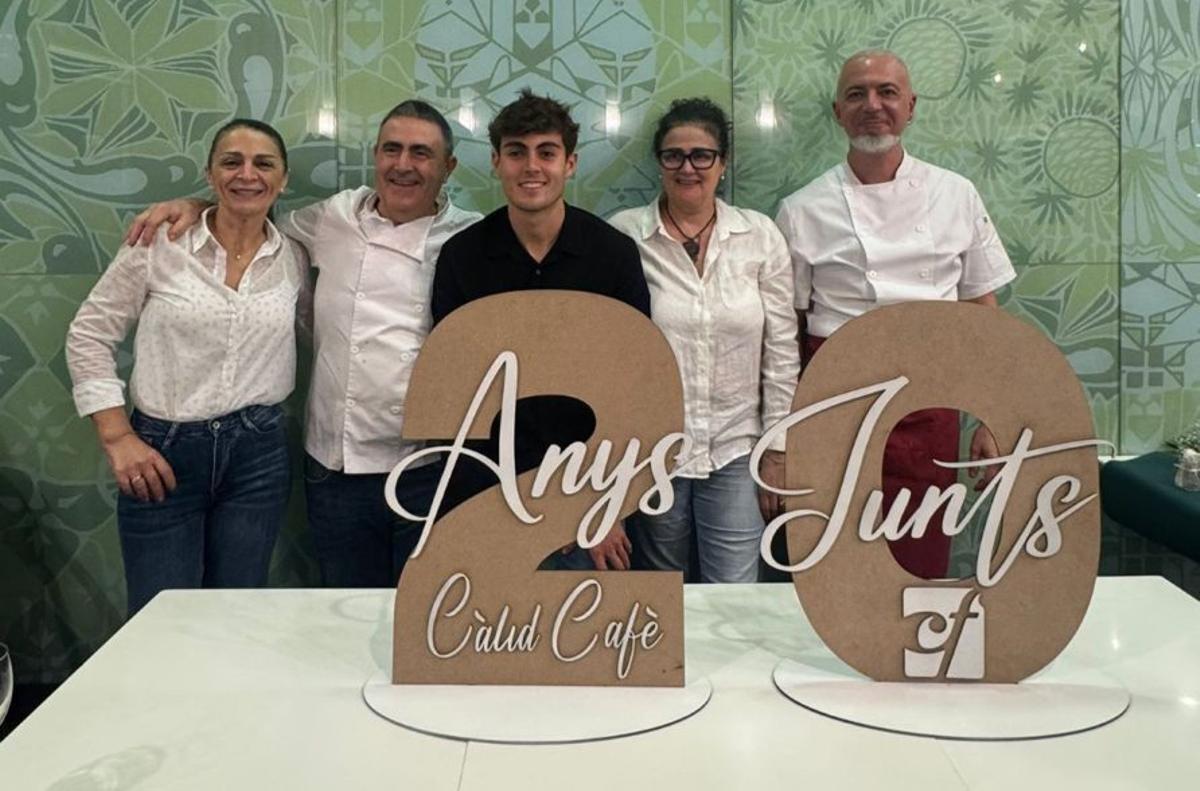 La celebració dels 20 anys de Càlid Cafè de Figueres.