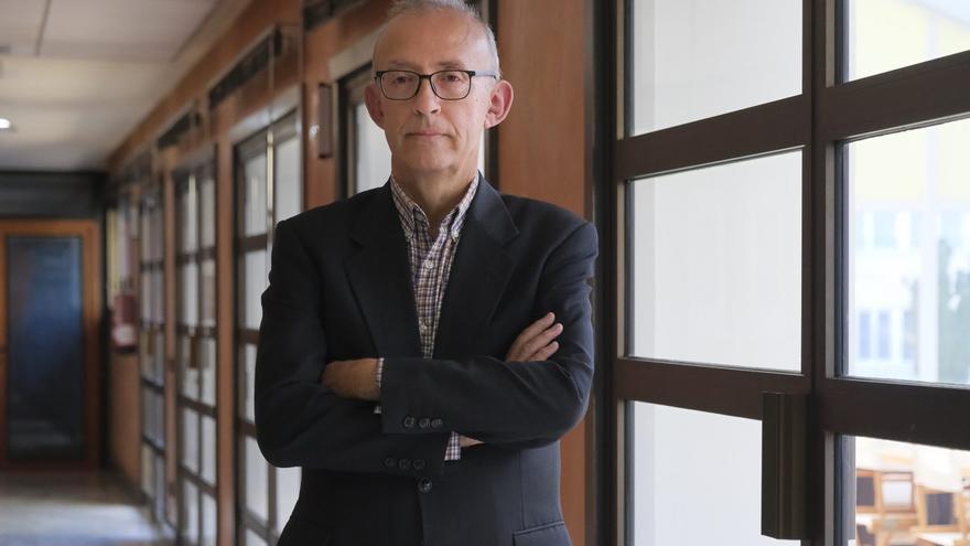 José Sánchez Ruano, economista, exdirector de la Oficina de Canarias en Bruselas y experto en asuntos europeos, antes de la entrevista.