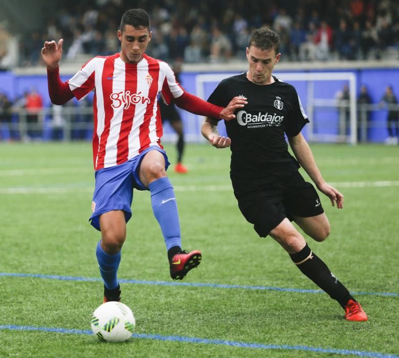 Final de la Copa Federación entre el Real Avilés y el Sporting B