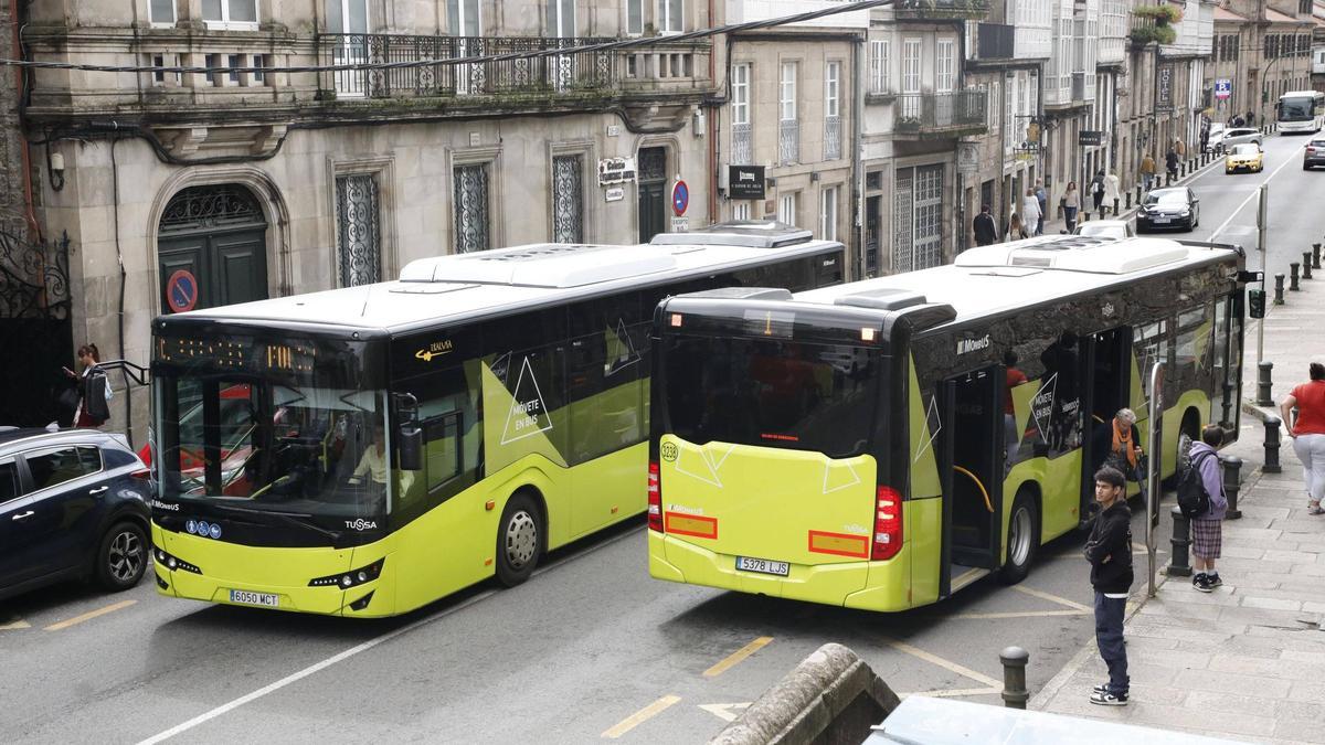 El acuerdo de investidura entre BNG y PSOE recoge la bonificación del transporte público en 2024