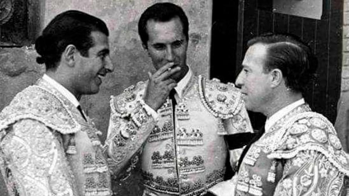 Antonio Ordóñez, Luis Miguel Dominguín y Pepe Luis Vázquez.