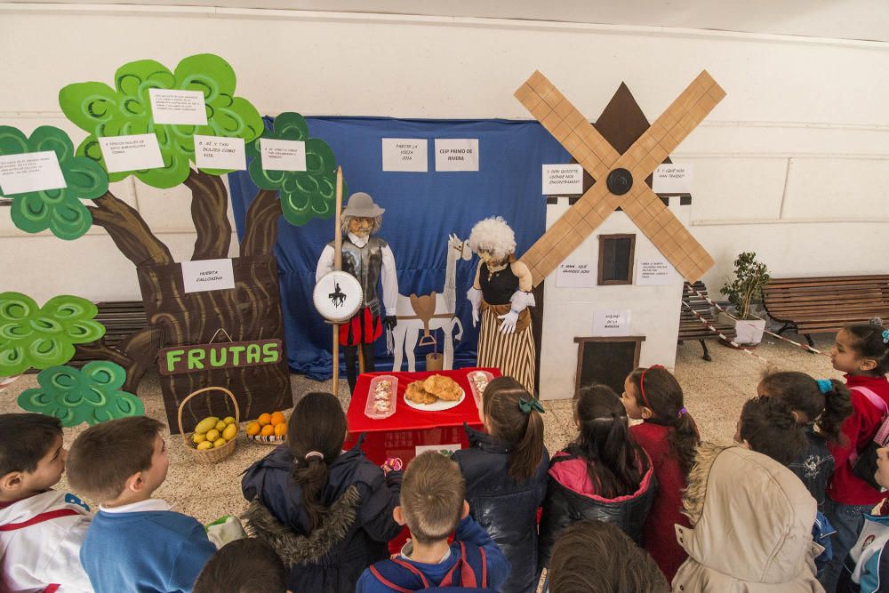 La curiosa imagen formó parte de la escenografía de «Partir la Vieja», una tradición humorística local