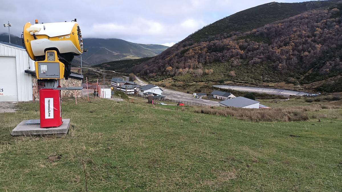 La estación de esquí de Pajares, en una imagen de este martes.