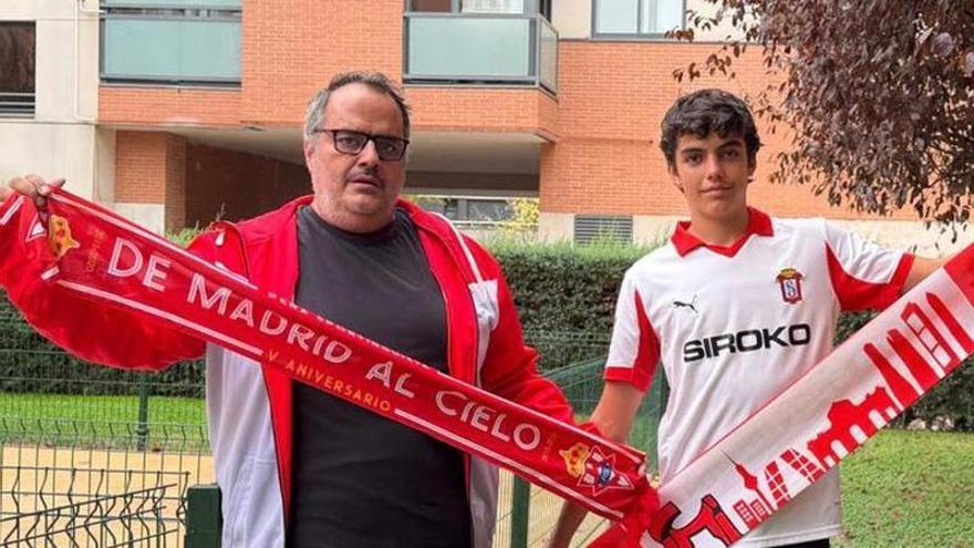 Jano y Pablo, gijoneses residentes en Madrid, se dieron una paliza en coche para vivir su primer derbi en el Tartiere: "Si no flexibilizan las medidas de seguridad, iremos solo al de El Molinón"