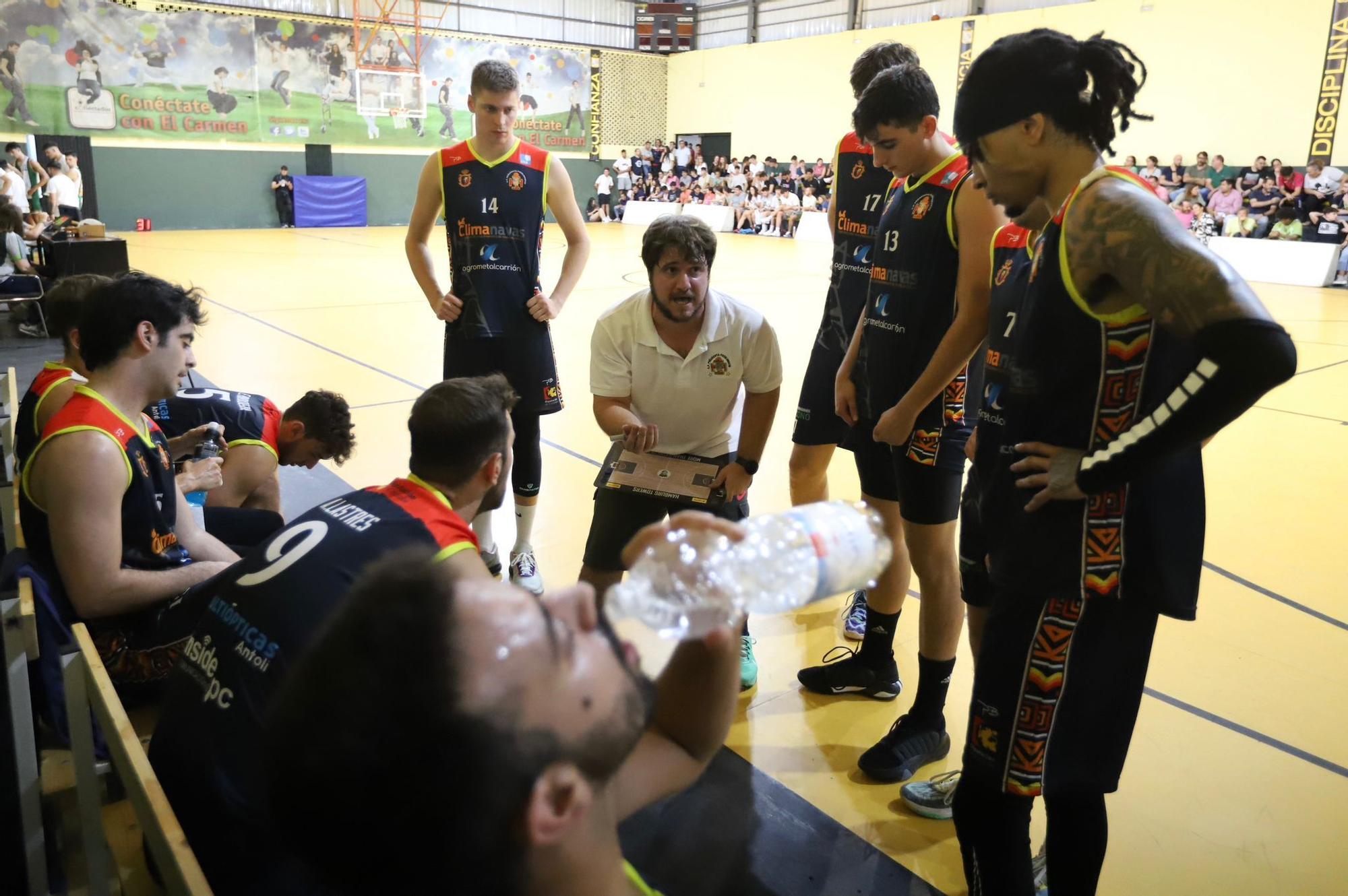 La semifinal de Copa Diputación Coto Córdoba Baloncesto - Peñarroya, en imágenes