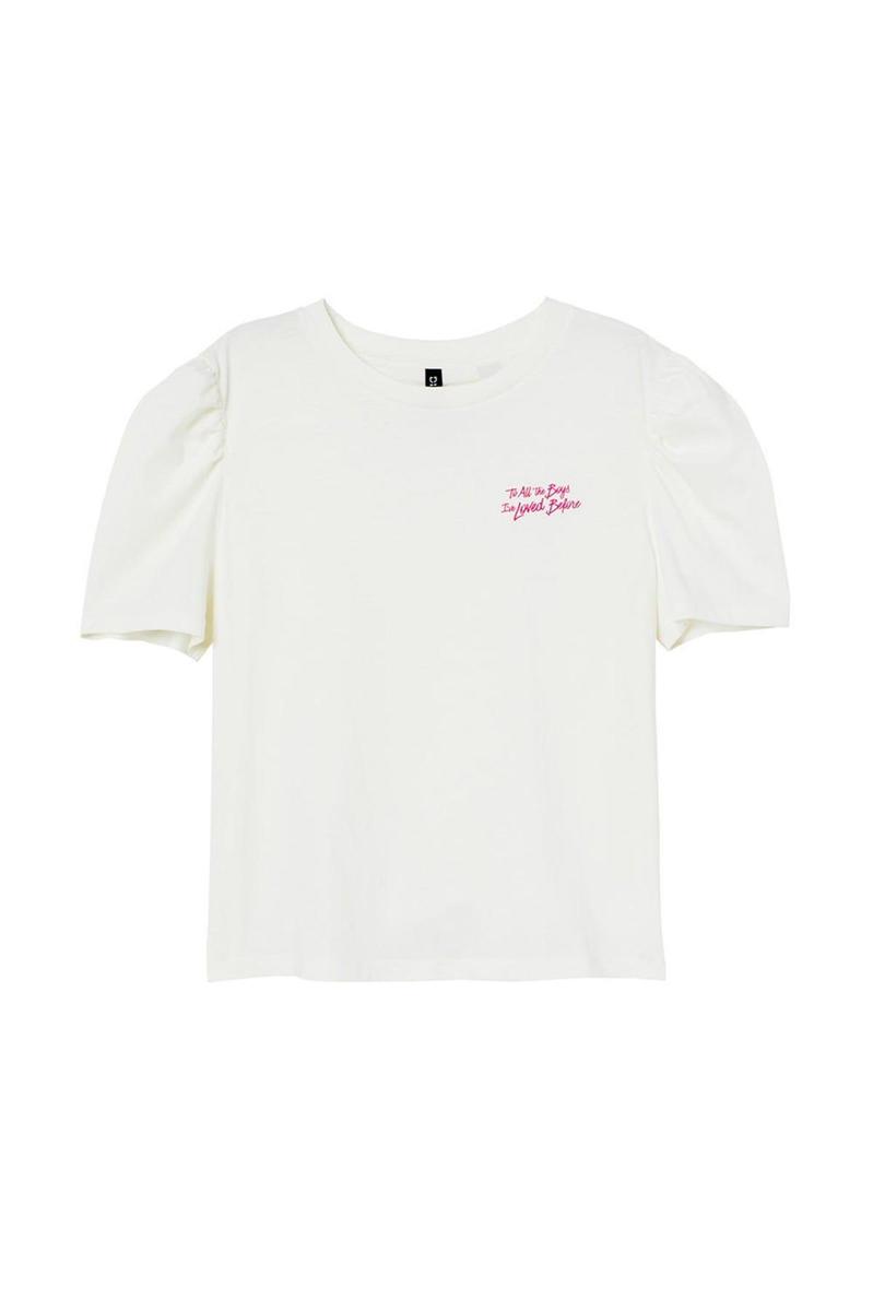 Camiseta blanca de algodón con manga puffy (Precio: 7,99 euros)