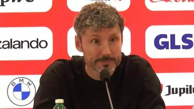 Van Bommel sobre la disputa entre Ronaldo y Jorge Jesús: "Las promesas hay que cumplirlas"