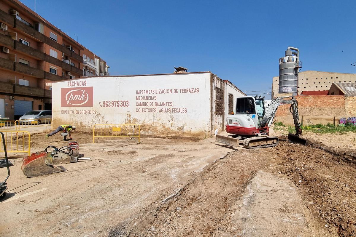 Paiporta inicialas obras de reocnstrucción del polígono de La Estación.