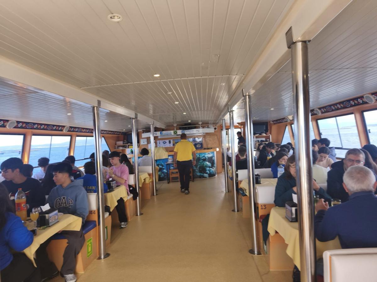 Los catamaranes de O Grove volvieron a lucirse este finde.