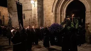 El Cristo Negro vuelve a salir este domingo en Cáceres: horario y recorrido de una procesión extraordinaria