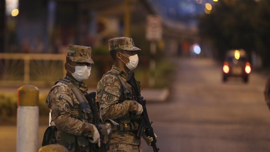 Militares del Ejército de Perú.