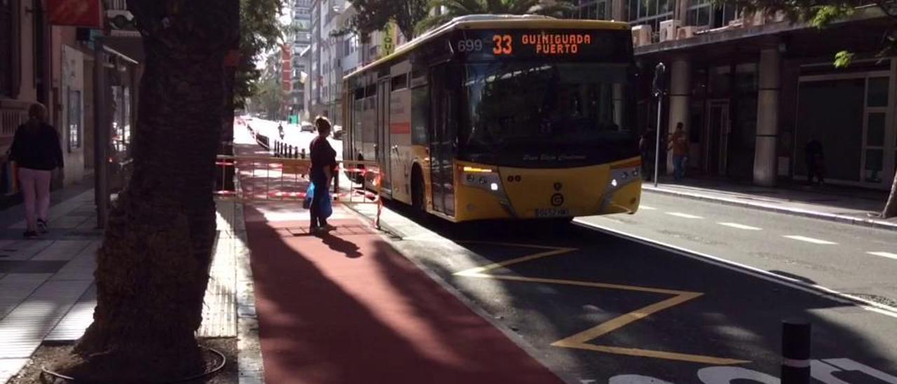 Obras en carriles bici en Vegueta y Primero de Mayo