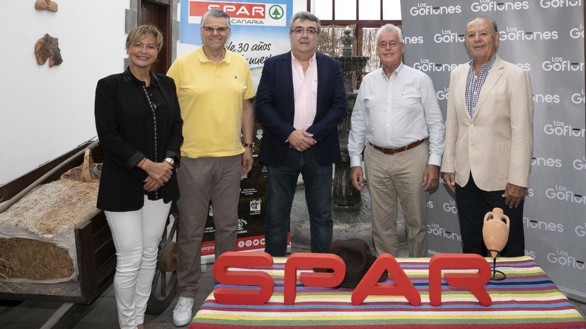 Spar, 18 años  con Los Gofiones