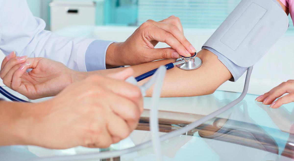 Dos años de espera para el traumatólogo y sigue sin cita: "Llevo treinta años cotizando"