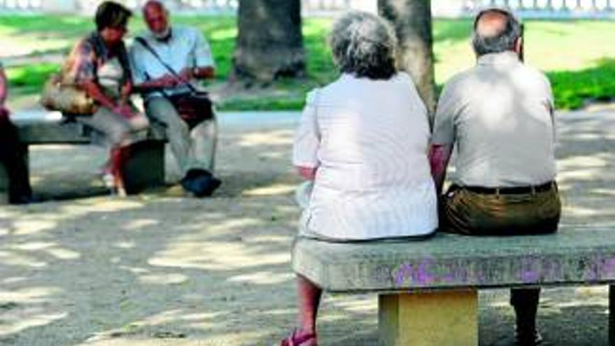La subida del 0,25% hará perder 130  de poder adquisitivo a los pensionistas en 2016