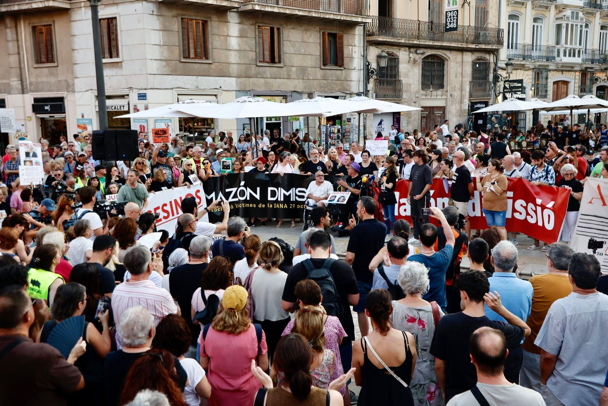 Octava manifestación contra la gestión de Mazón por la dana