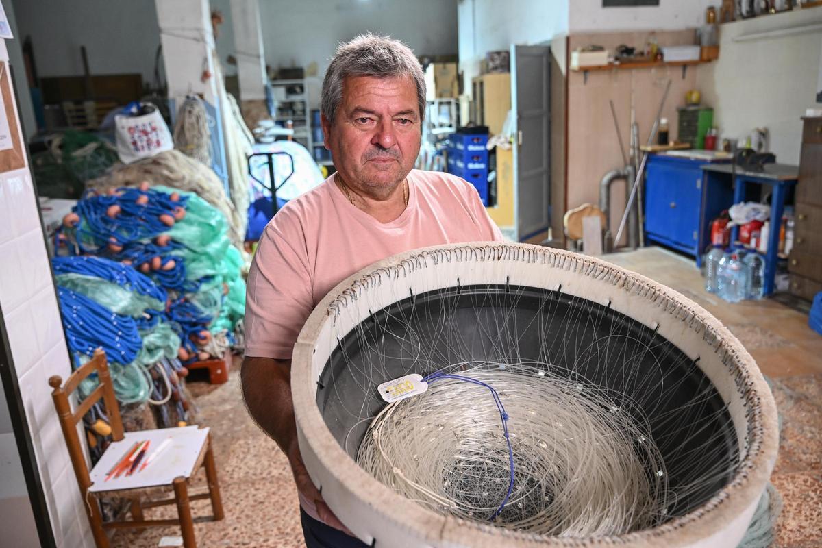 Felete lleva trabajando en el mar desde los años ochenta.