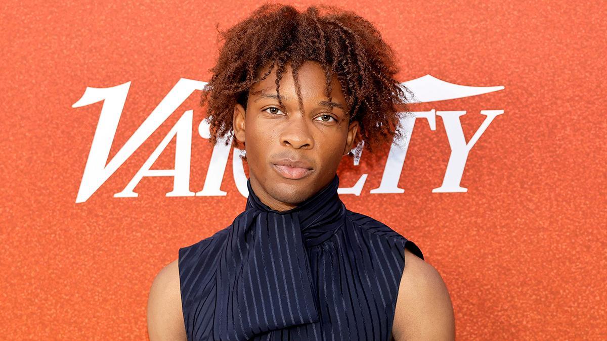 Detenido el rapero D4vd acusado de asesinar a una adolescente que apareció  en el maletero de su Tesla