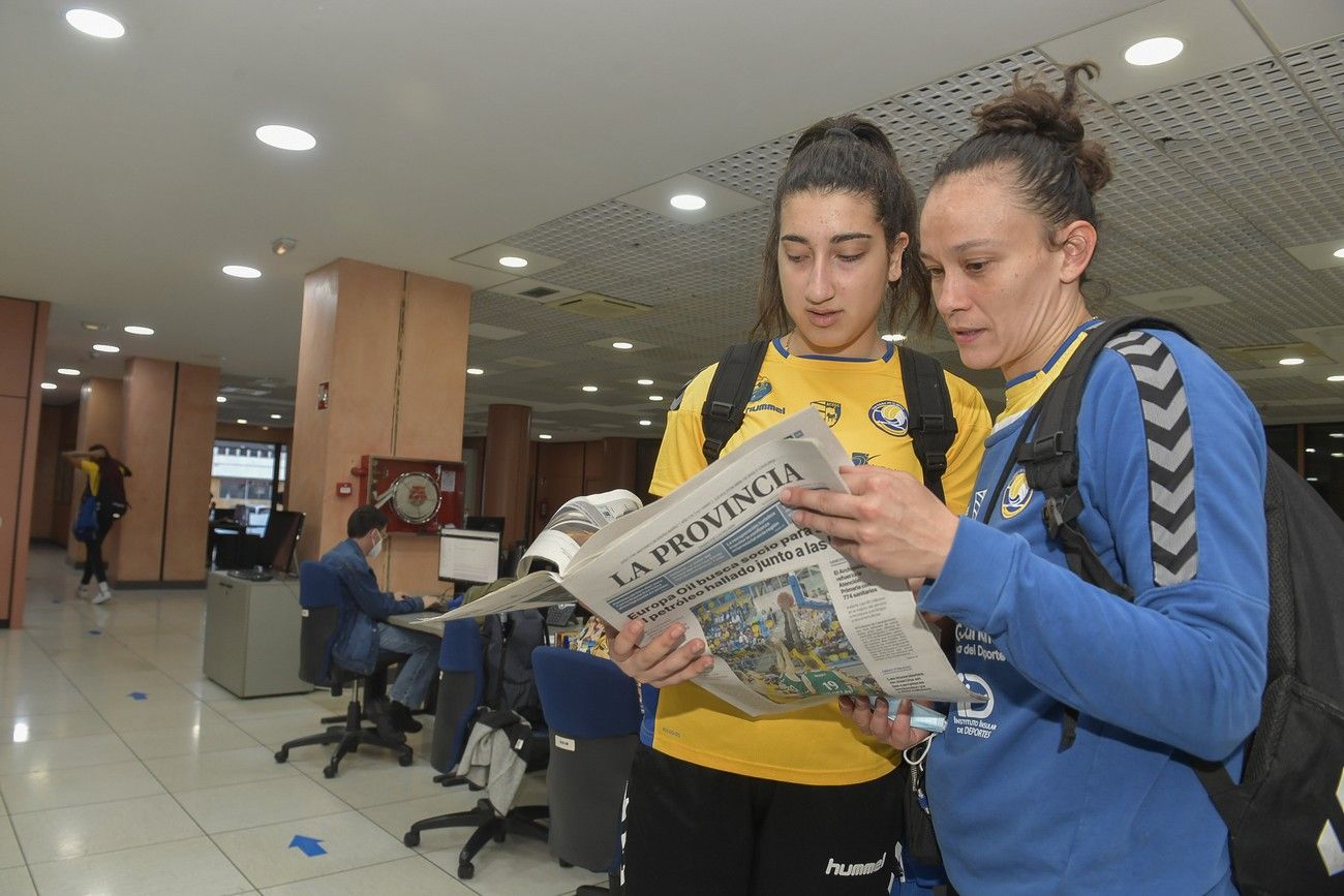 Visita a LA PROVINCIA del equipo de voleibol Gran Canaria Urbaser