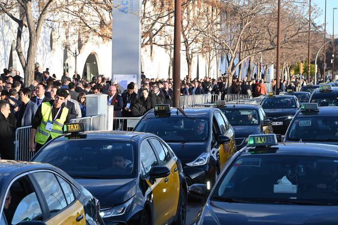 Luz verde de L'Hospitalet al recargo para "compensar los costes de la actividad turística" en el municipio