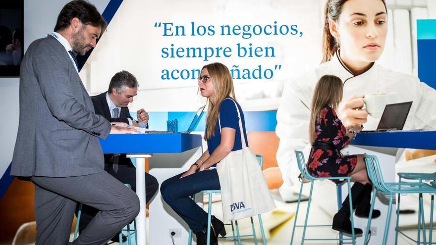 Expositor de BBVA en la feria de la franquicia de València.