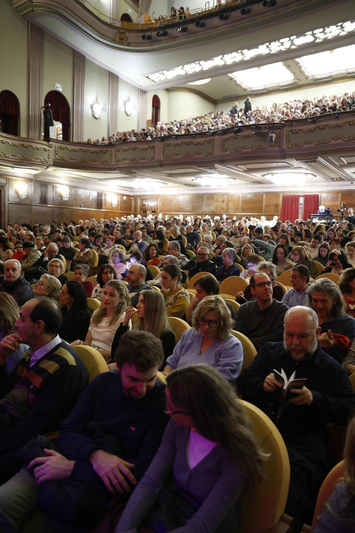 El concierto del Coro Joven de Gijón por su décimo aniversario, en imágenes