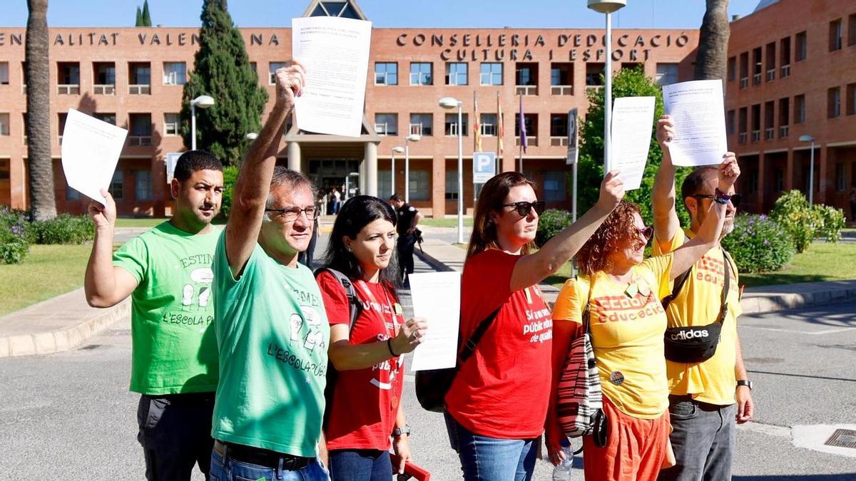 La huelga de profesores valencianos cambia de escenario en su día 12: ¿qué pasa a partir de ahora?