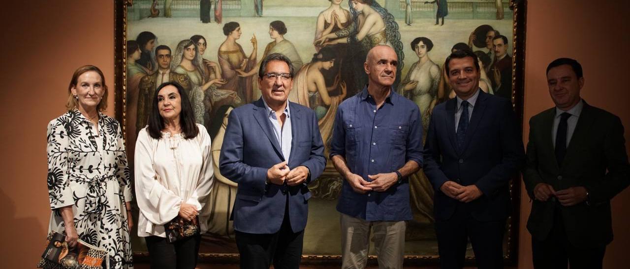 Autoridades asistentes a la inauguración de la exposición de Julio Romero de Torres en Cajasol Sevilla