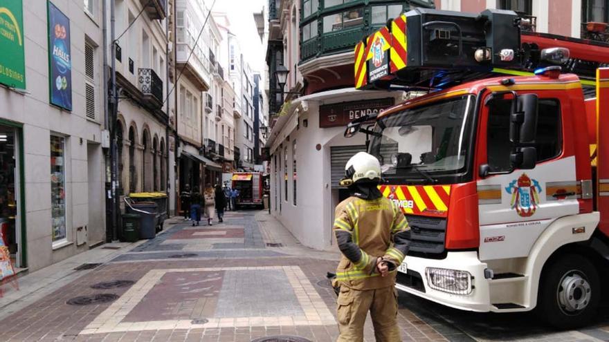 Bomberos, hoy, en la calle Galera.