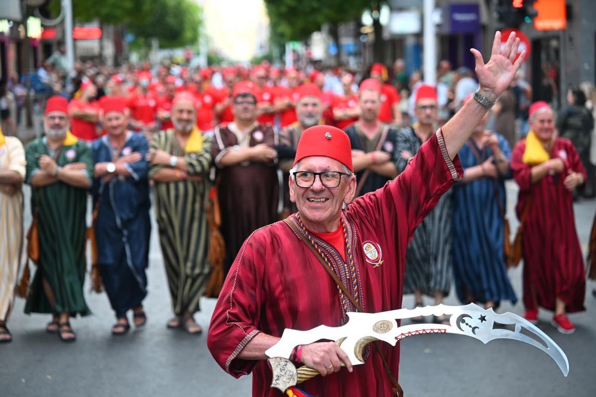 Un recibimiento a las Fiestas de Elche por todo lo alto Un recibimiento a las Fiestas de Elche por todo lo alto