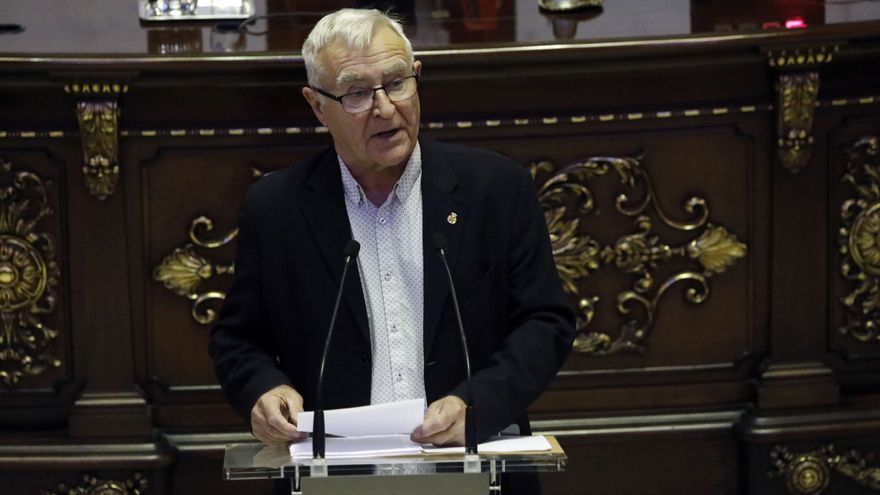 El alcalde de Valencia, Joan Ribó, en el Pleno del Ayuntamiento.