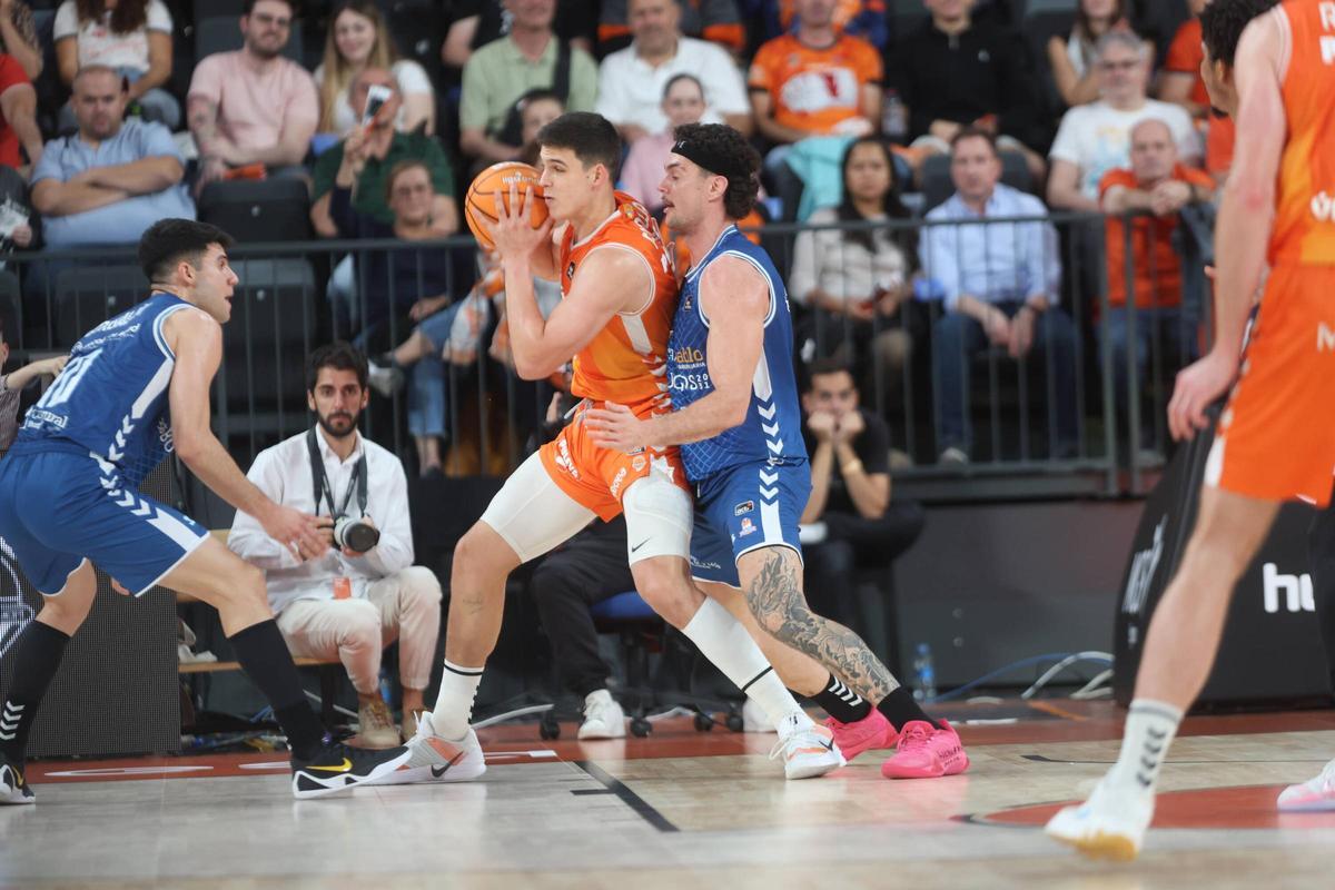 Jaime Pradilla, en el Valencia Basket - San Pablo Burgos de la primera vuelta.