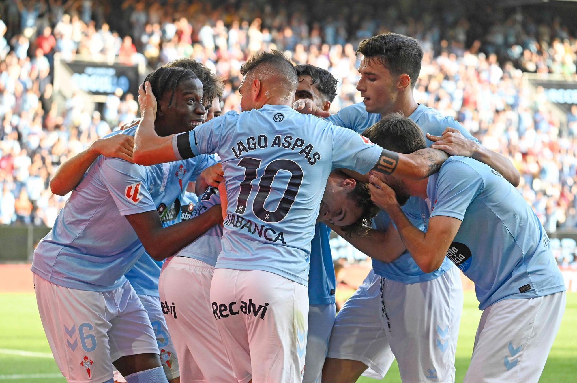 Las mejores fotografías del estreno liguero con victoria del Celta ante el Alavés