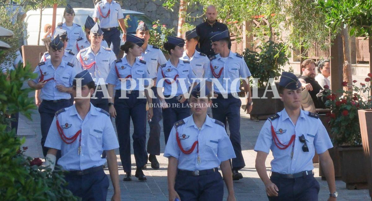 La princesa Leonor en Tejeda (Gran Canaria), junto a sus compañeros de la Academia General del Aire y del Espacio