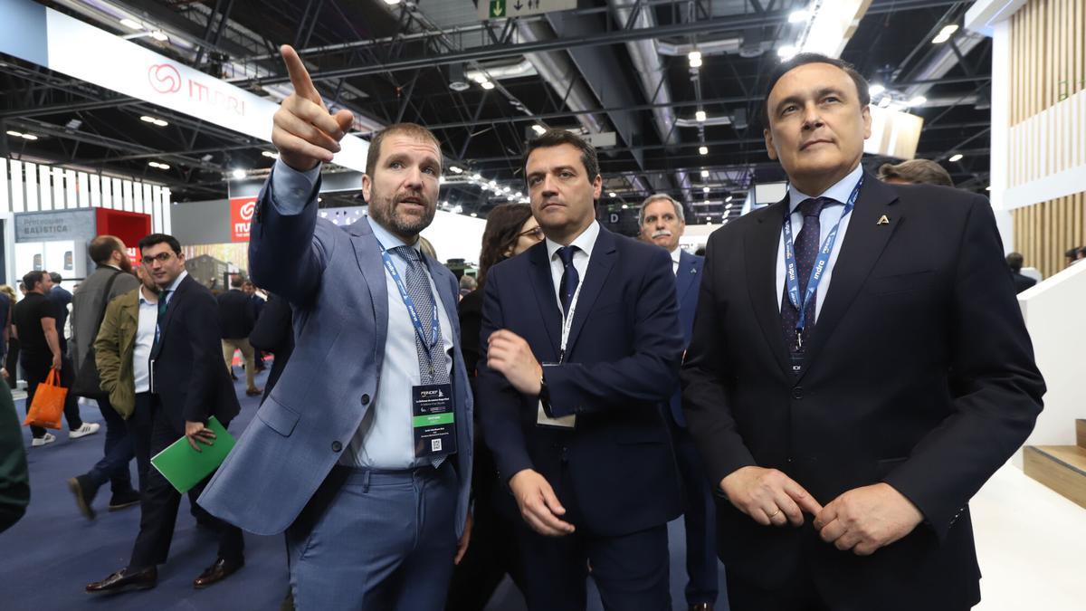 Javier Escribano, José María Bellido y José Carlos Gómez Villamandos, en Feindef 2023.