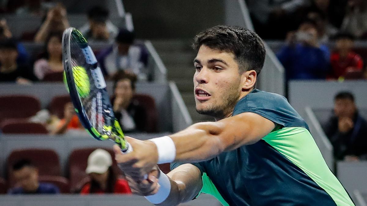 Carlos Alcaraz, en un momento del partido ante Janick Sinner.