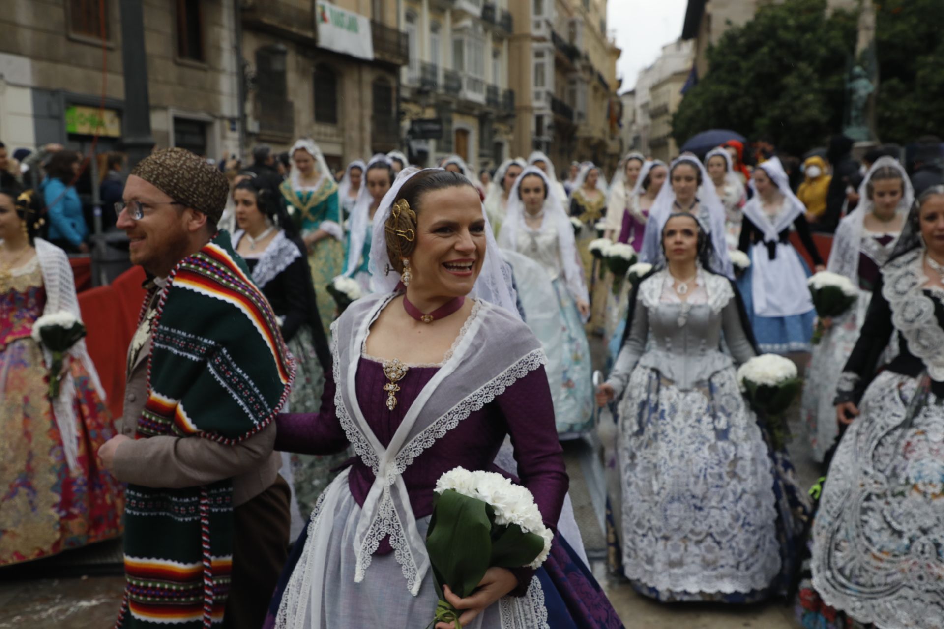 Búscate en el primer día de ofrenda por la calle de Quart (entre las 17:00 a las 18:00 horas)